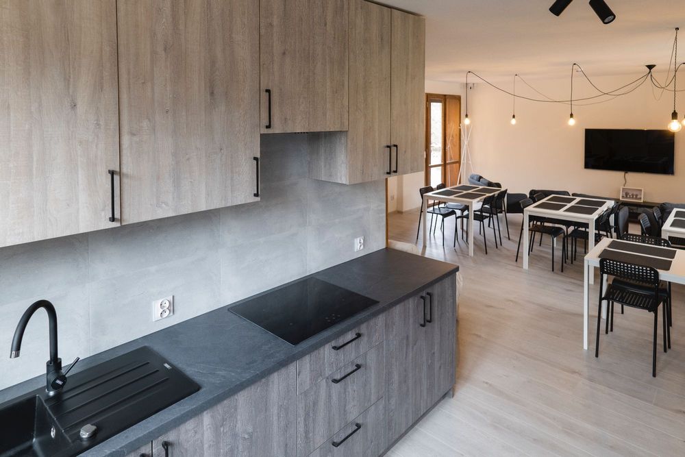 Noclegi Kobyla Góra, Ostrzeszów, Syców, Kępno dla firm i nie tylko