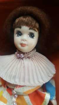 фарфорова лялька