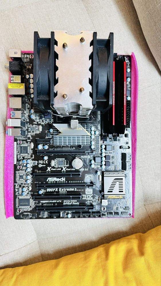 Motherboard + CPU AMD + Memororia + Placa de Video
