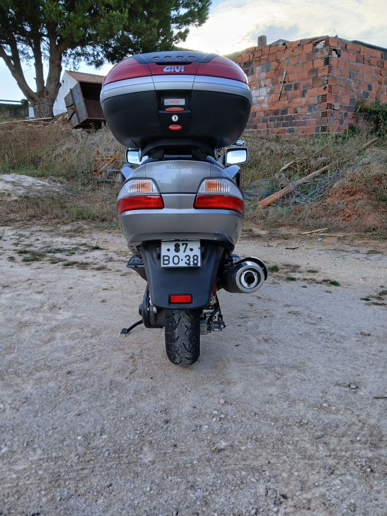 Susuki Burgmen 650cc Executive