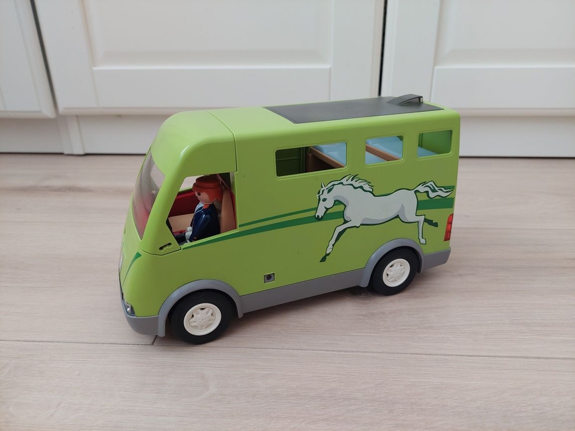 Pojazd do przewozu koni Playmobil Country