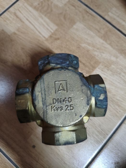 Zawór mieszający afriso czterodrogowy Dn40
