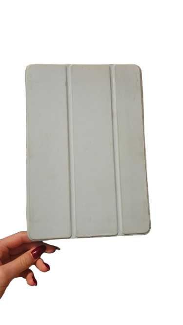 Tablet Samsung Galaxy s6 lite z rysikiem