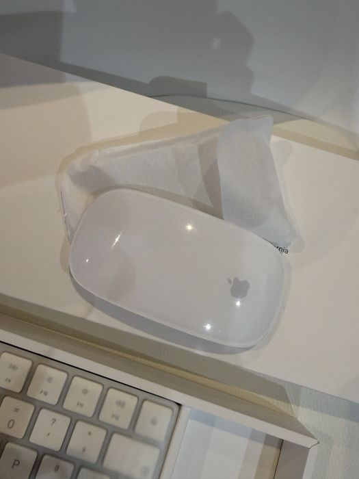 iMac 21,5" (2017) - Como Novo | Caixa Original + Acessórios