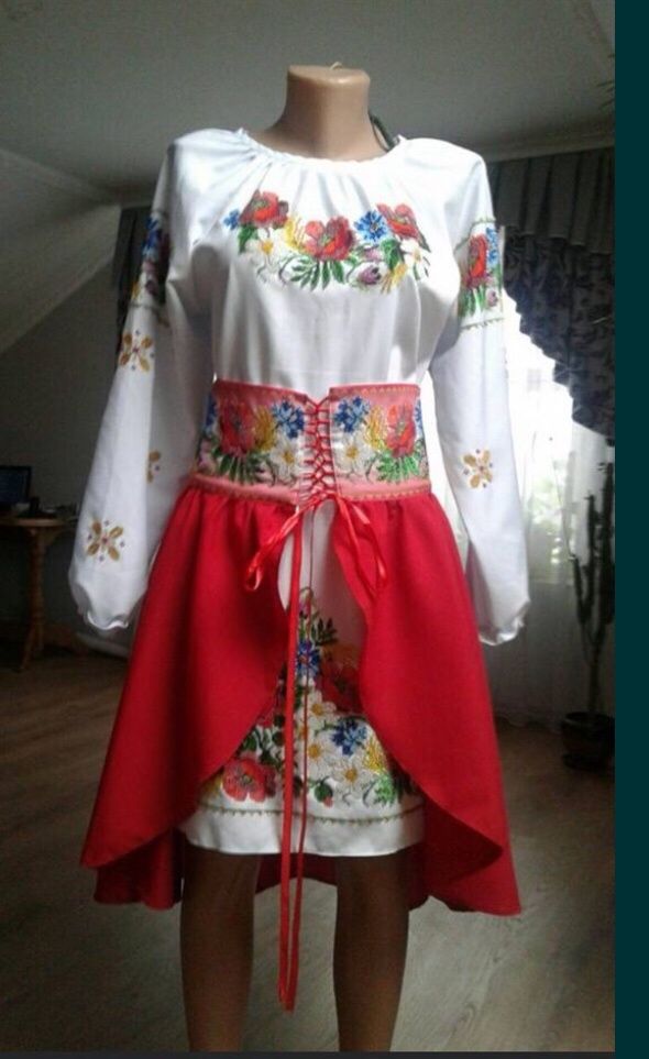 Продам вишиті плаття