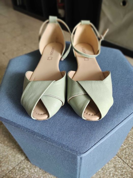 Жіночі нові шкіряні скандалі 38 р