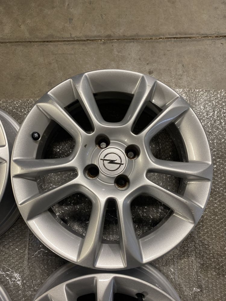 Oryginalne felgi opel 16” 6jx16h2 et40 4x100 corsa astra komplet wysyl