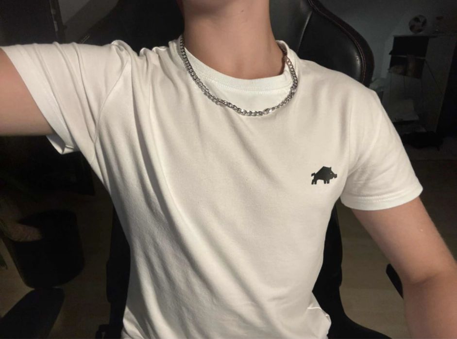 Srebrny lancuszek na szyje