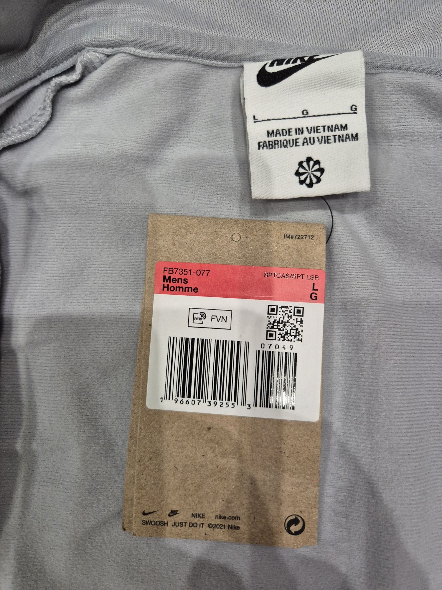Спортивный костюм Nike FB7351-077