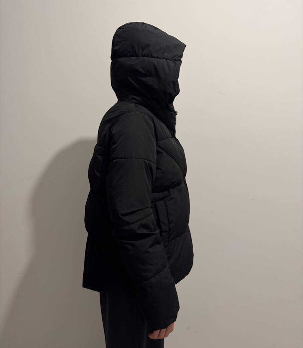 Жіноча стьобана куртка Reserved чорна