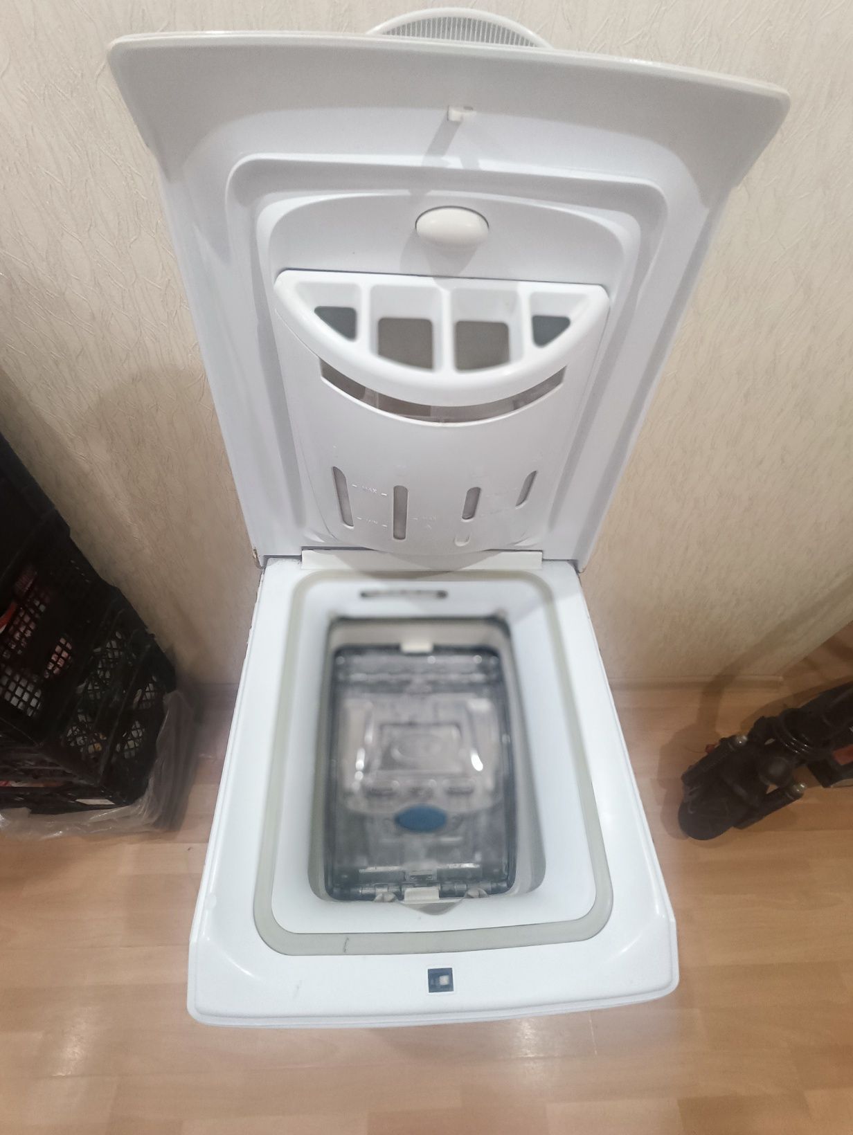Продам стиральную машинку indesit wite 107 в нерабочем состоянии