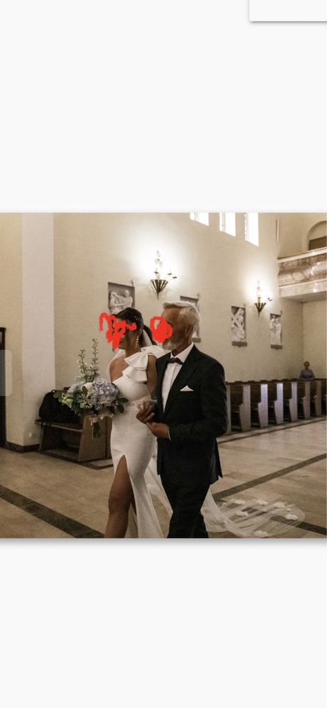 Ślubna sukienka syrenka