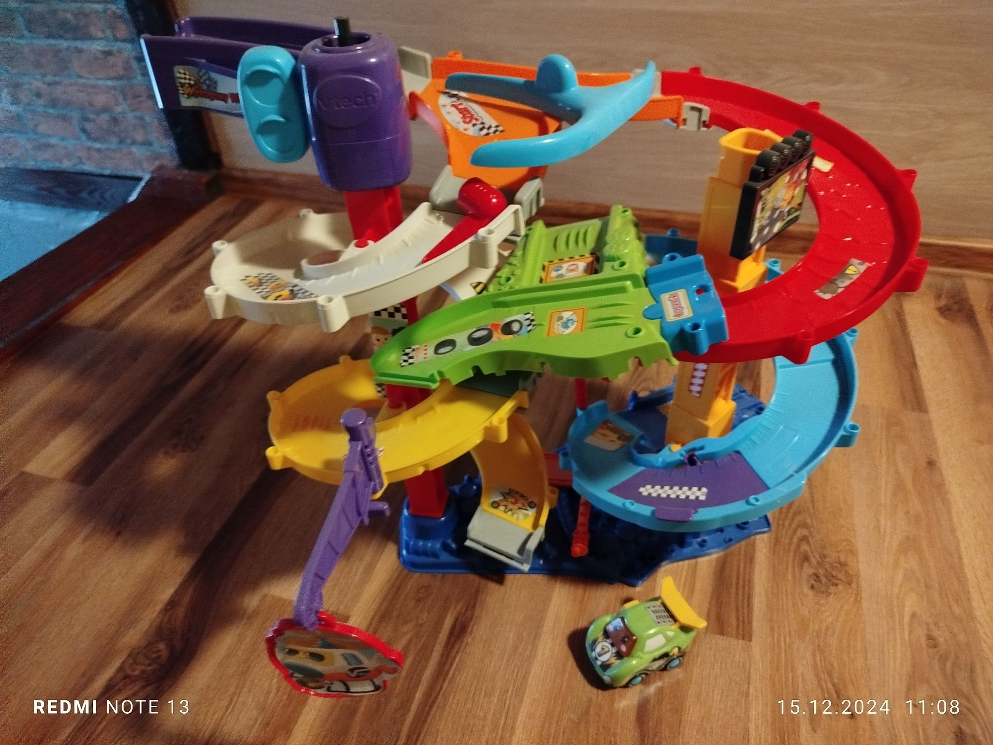 Wyścigowy Wielki Tor Tut Tut Autka VTech