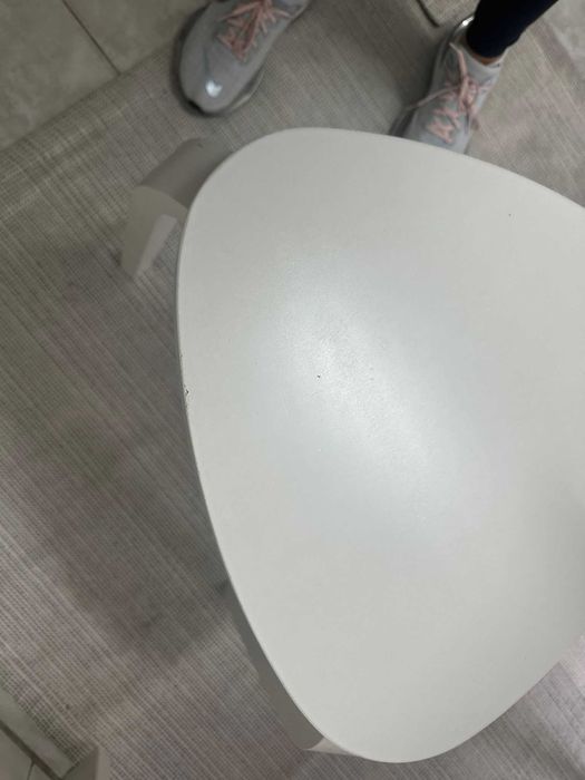 Mesa IKEA de cozinha e bancos