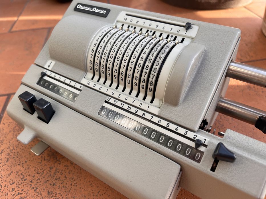 Arytmometr Original-Odhner, kalkulator mechaniczny, maszyna licząca