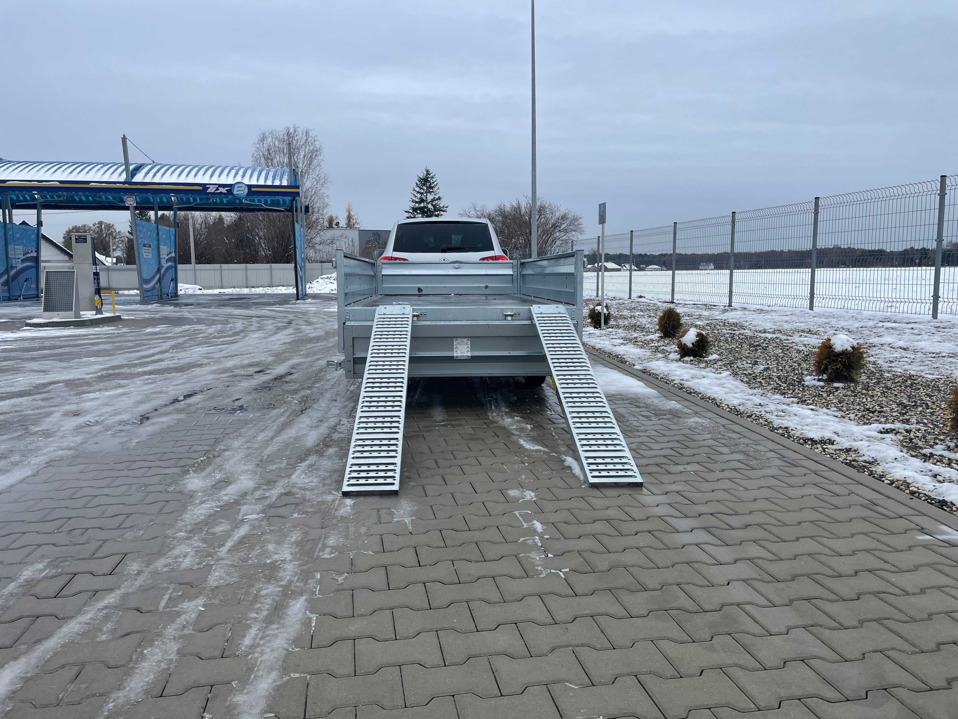 Przyczepa towarowa, przyczepka wynajem 300x150, przyczepka z najazdami
