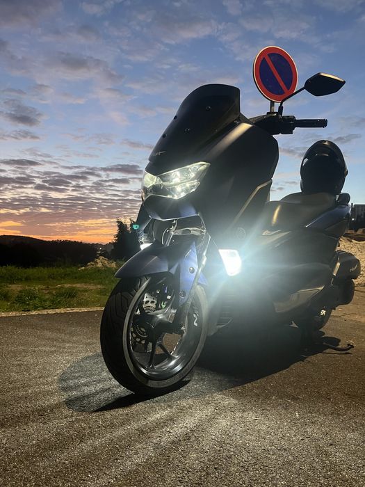 Nmax v2 2021 como nova