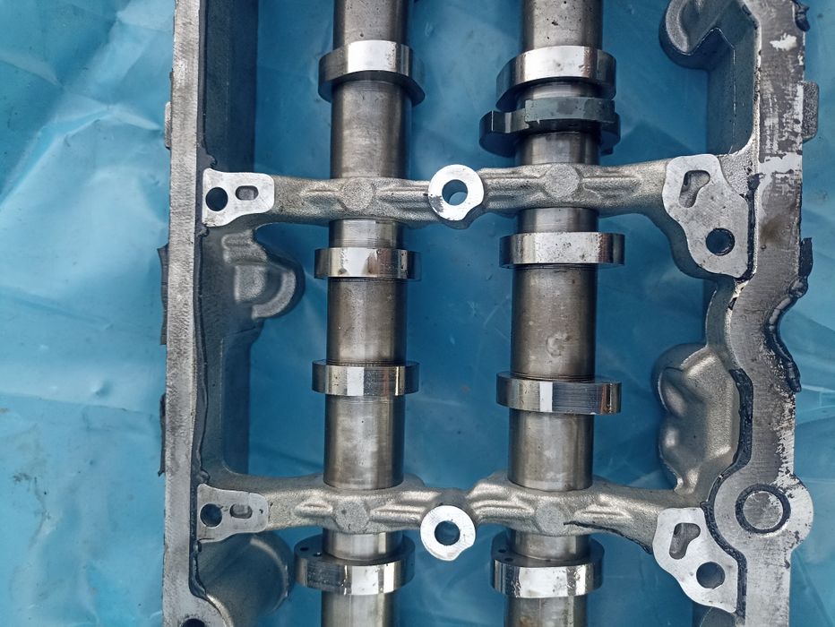 Розподільний вал Volkswagen Crafter 2018