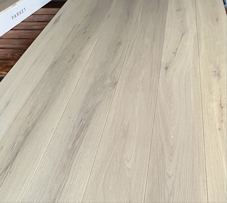 Parkiet, deska, desja podłogowa, dębowa