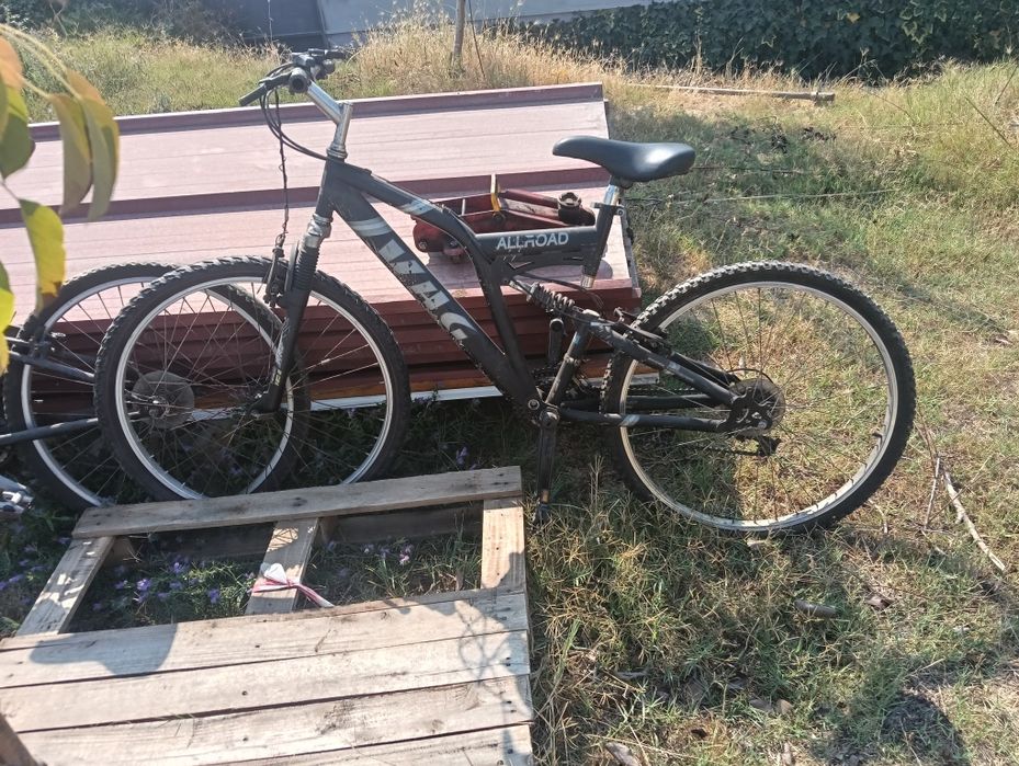 Bicicletas em estado aceitável