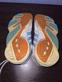 Кроссовки Adidas stabil