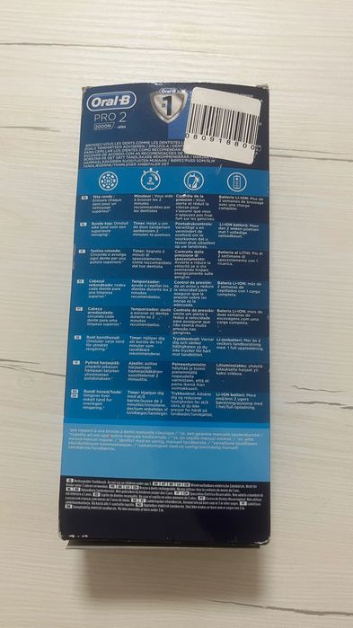 Oral-B Pro 2000N Braun – Usada, com 2 Carregadores e Caixa