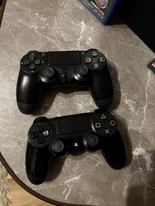 PS4 slim 1TB +2 джойстика +2 частини The Last of Us