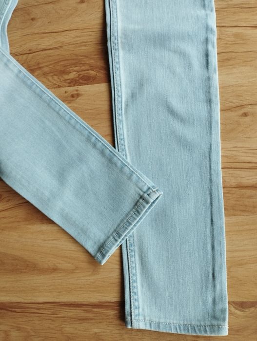 Jeansy skinny damskie