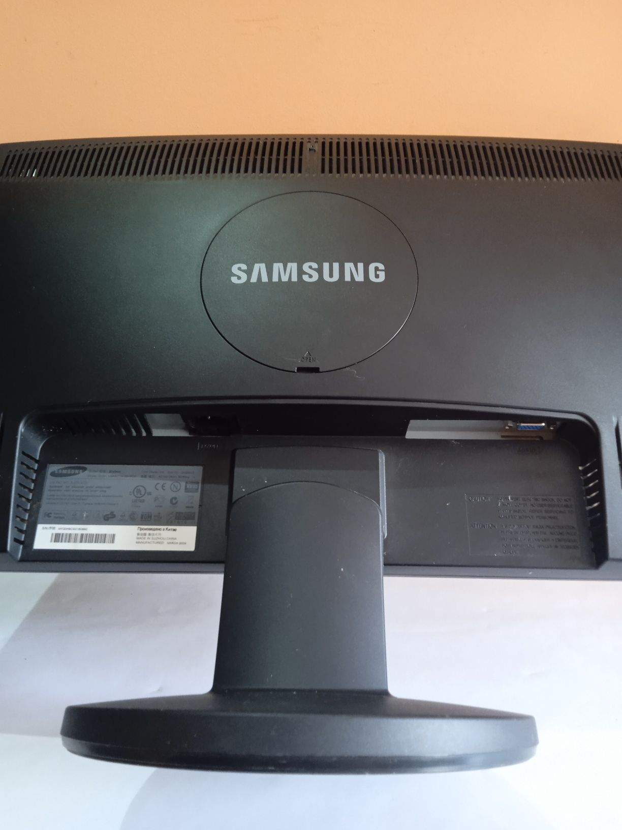 Monitory Dell, Samsung LCD/LCD