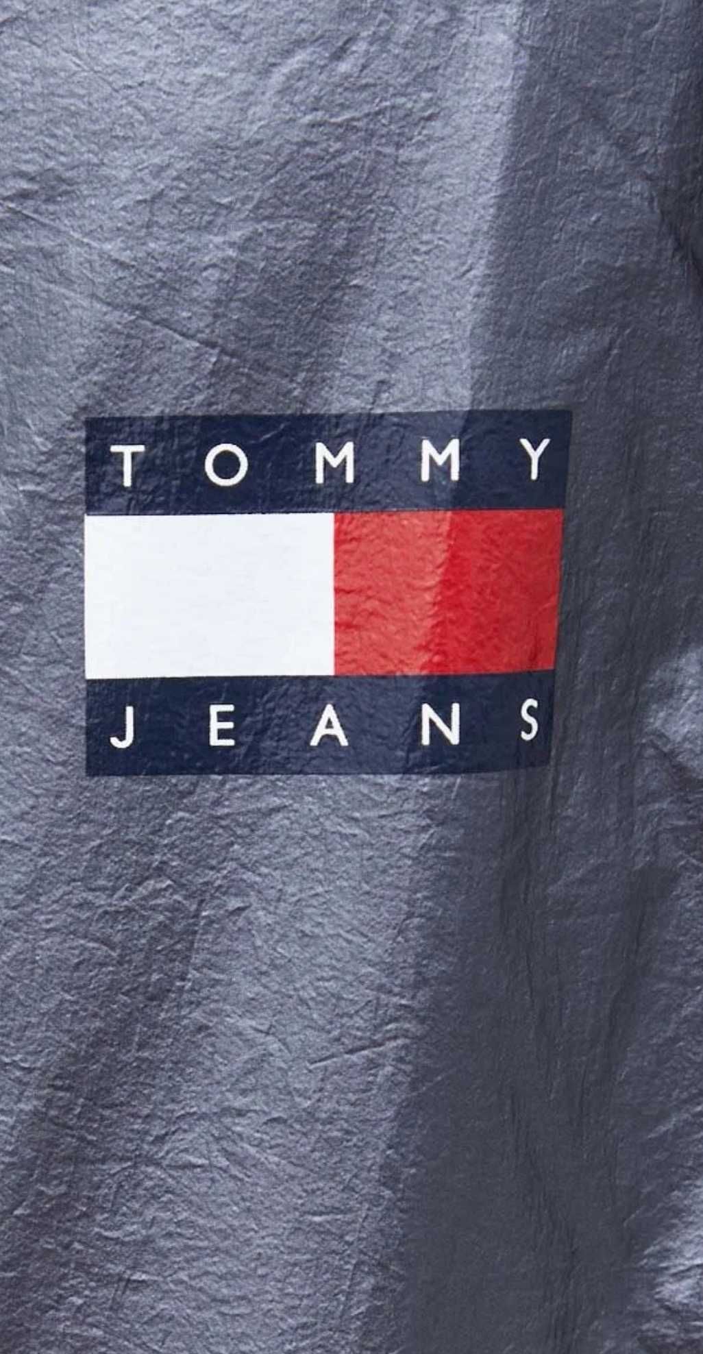 Красивая, оригинальная теплая куртка от Tommy Hilfiger