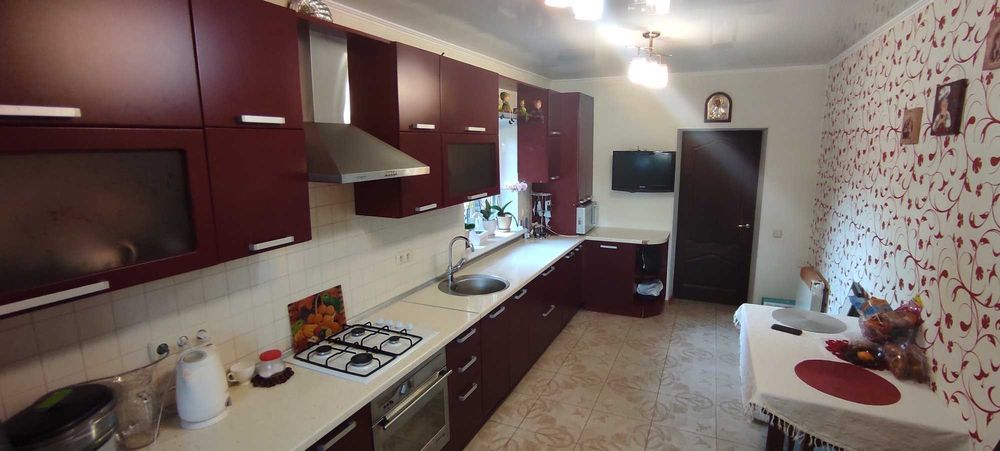 От хозяина. Крюковщина, продажа 2 домов с гаражём и участком
