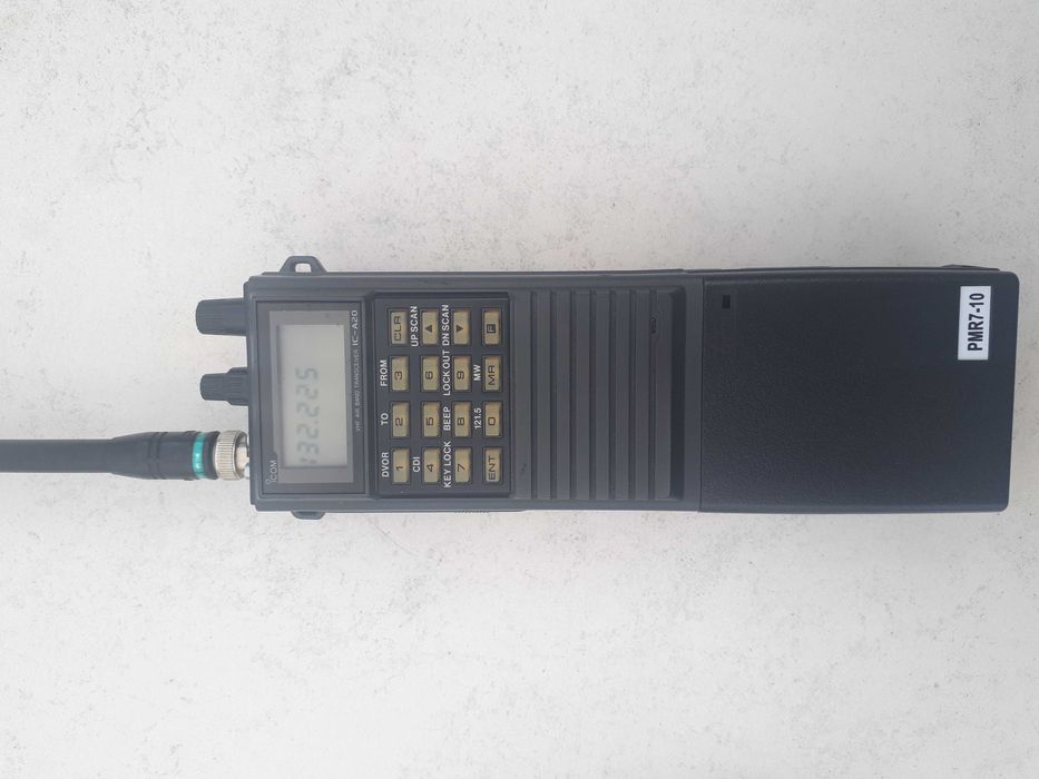 Radio lotnicze ICOM IC-A20