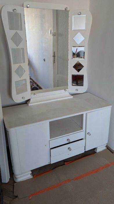 Oddam komodę / toaletkę