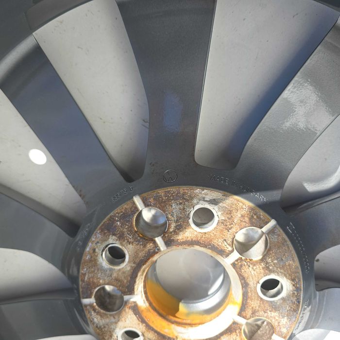 Alufelga VW MULTIVAN 7T0 T7 7,5J 18'' ET60 5x120 1 szt