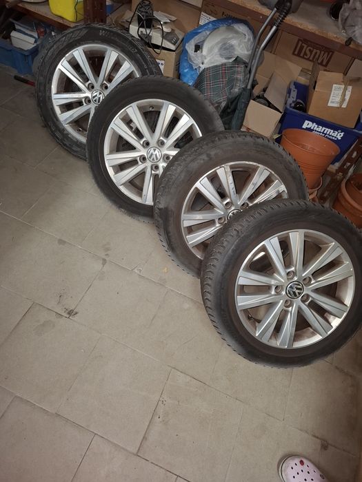 Felgi aluminiowe z oponami