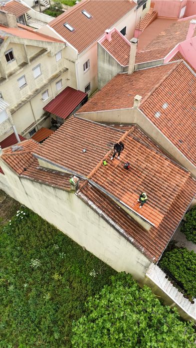 Impermeabilização Profissional de Telhados e Fachadas