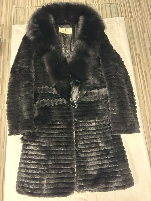 Futro z krulika  czarne