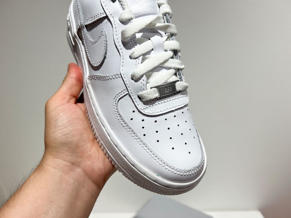 Кроссовки Nike Air Force 1 LE DH2920-111