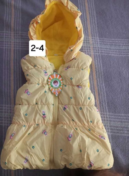 Желетка дитяча на флісі тепленька