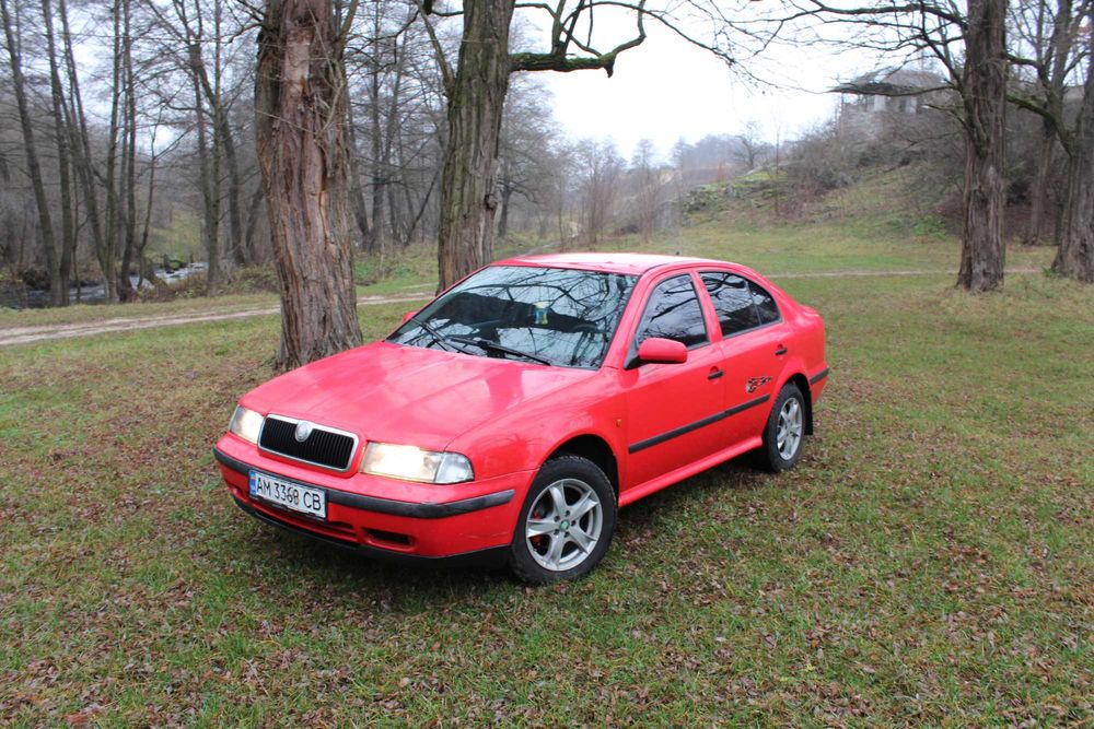Продам Skoda Octavia Tour 1.6 газ/бензин гарний стан
