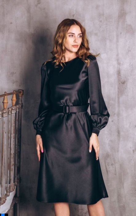 Нова шовкова сукня