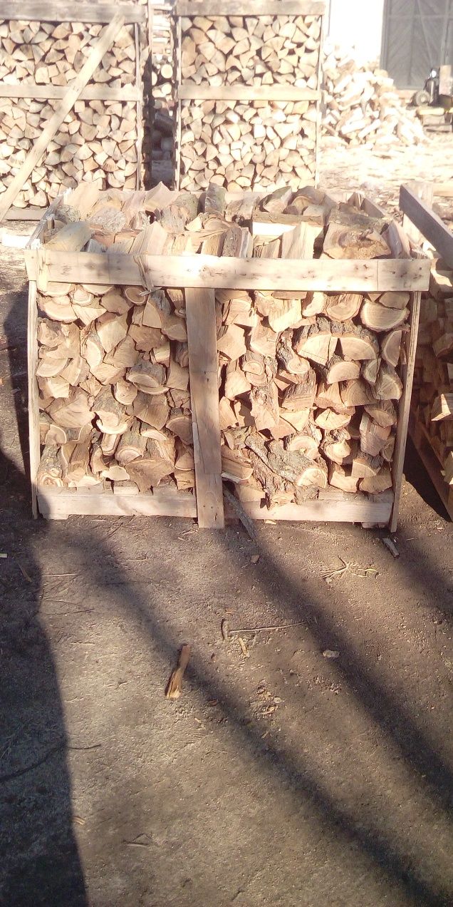 Продам дрова колотые и метровые