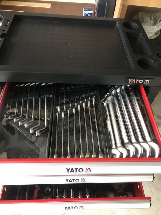 Шафа с инструментом Ято Yato  для Сто