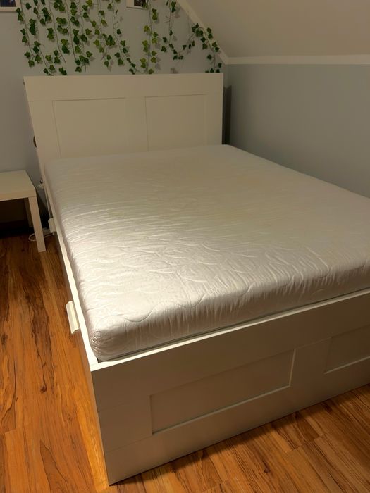 Łóżko IKEA Brimnes 140x200 z zagłówkiem +MATERAC