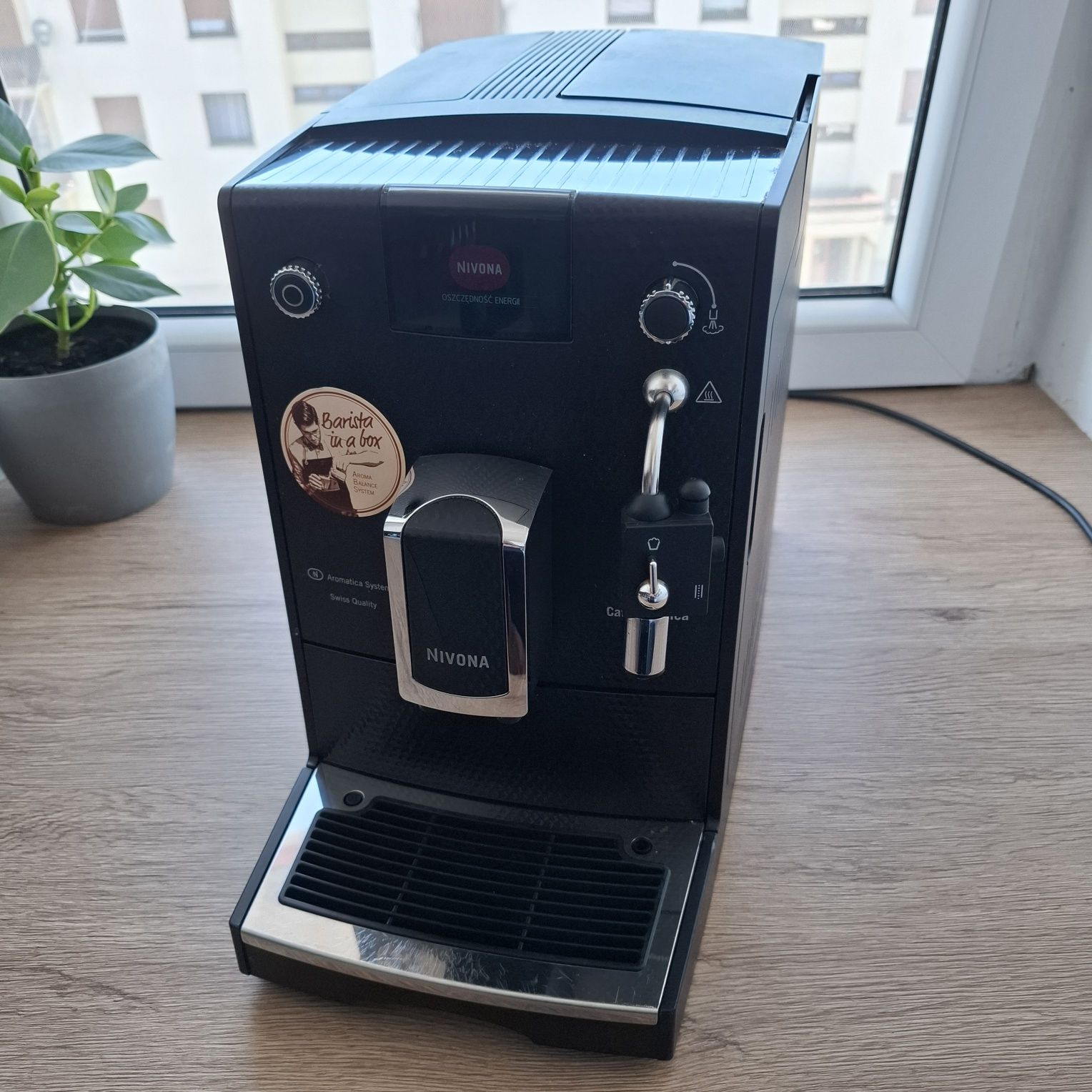 Ekspres do kawy Nivona Caferomatica 697, carbon