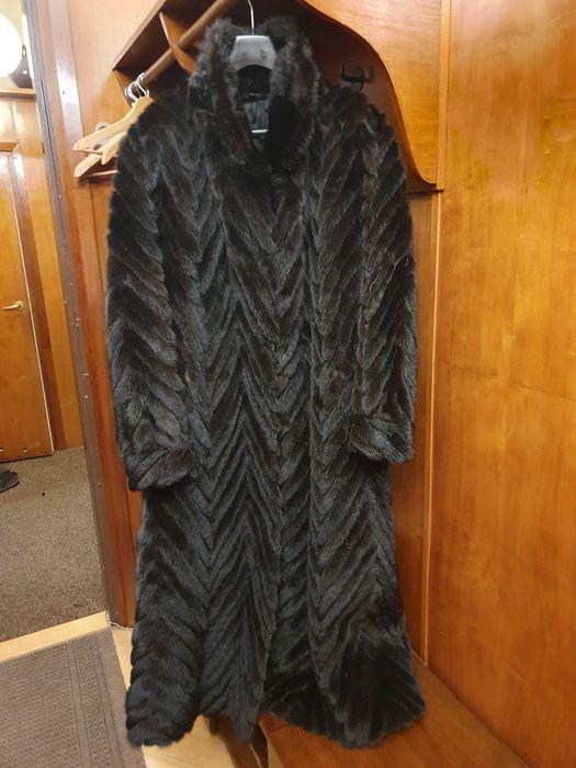 Futro długie ze skórek z norek