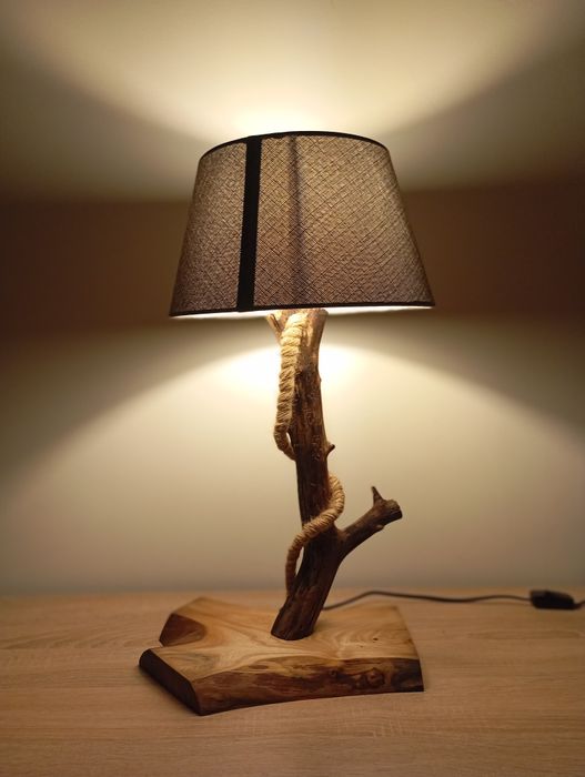 Lampka nocna handmade z drewna