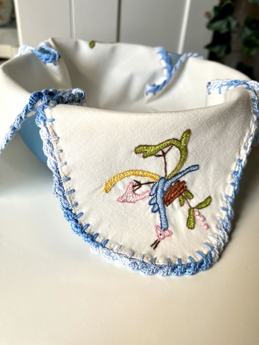 Pano bordado para cesto do pão