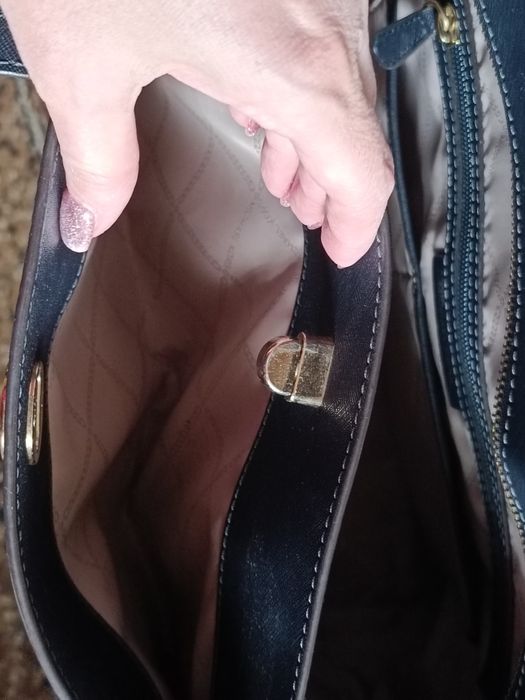 Містка сумка Michael Kors шкіряна тоут синій сафьян