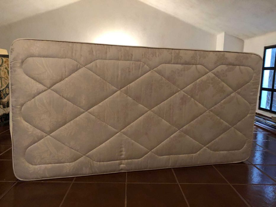 Colchão cama solteiro